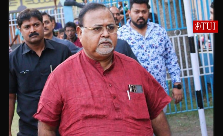 যে কোনও মূল্যে জামিন পেতে চান! আদালতে পার্থের আর্জি